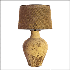 O Abajur Clayceramic da Lampadaria é uma peça de design contemporâneo que une rusticidade e elegância em uma harmonia única. Sua grande base em cerâmica artesanal na cor argila natural, inspirada em antigas ânforas e confeccionada manualmente, conta com detalhes em metal que agregam sofisticação ao conjunto. A cúpula cilíndrica translúcida em palha sintética, resistente à umidade, suaviza a luz, criando uma atmosfera acolhedora e confortável para ambientes internos e externos.